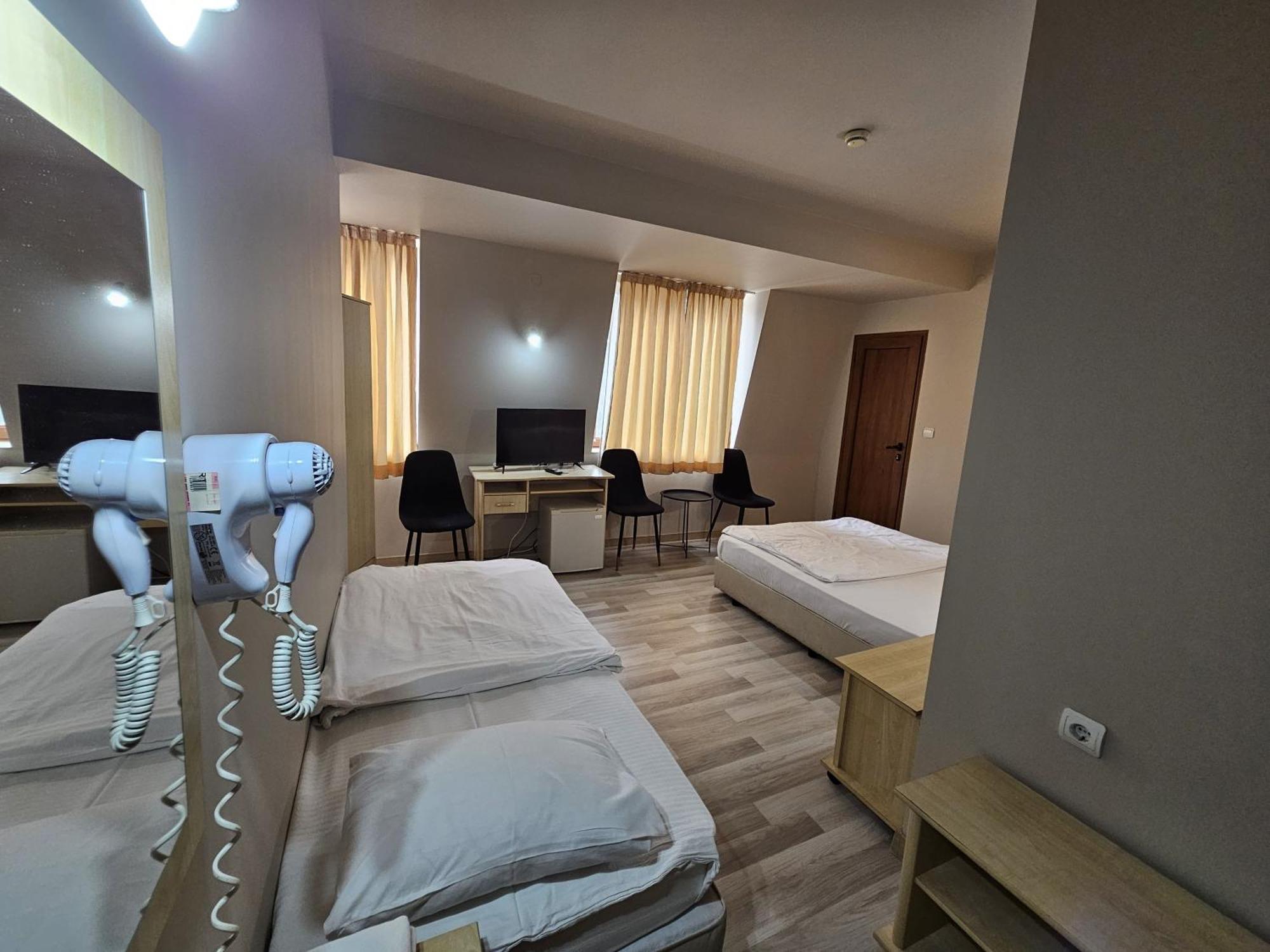 Complex Racic Hotell Voyvodinovo Eksteriør bilde