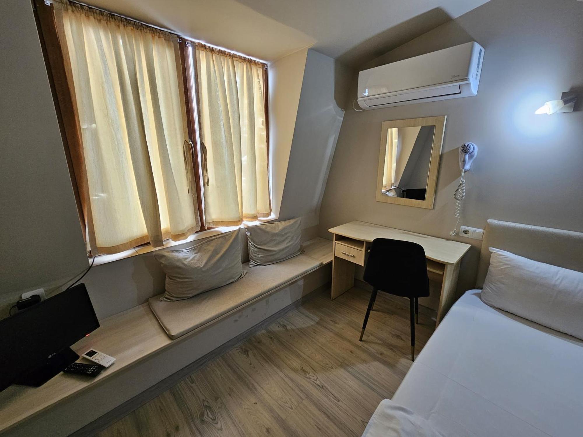 Complex Racic Hotell Voyvodinovo Eksteriør bilde