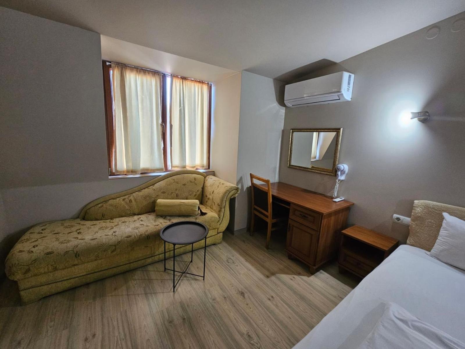 Complex Racic Hotell Voyvodinovo Eksteriør bilde