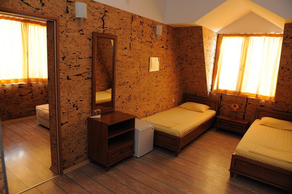 Complex Racic Hotell Voyvodinovo Rom bilde